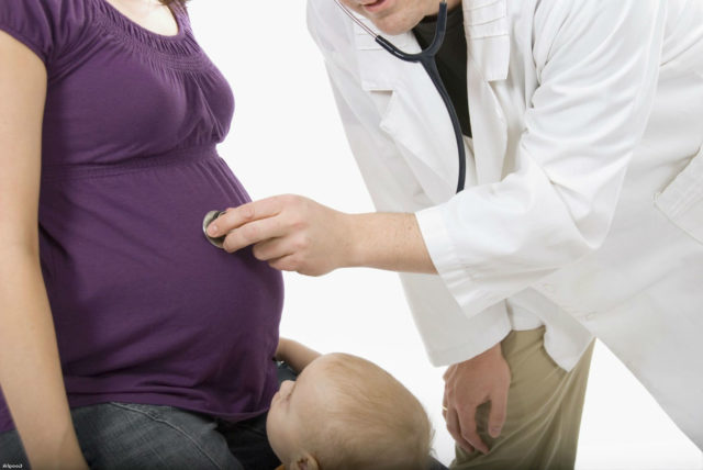 В основе проявления патологии в период беременности лежит перестройка всего организма, а также изменение работы вегетативной системы 